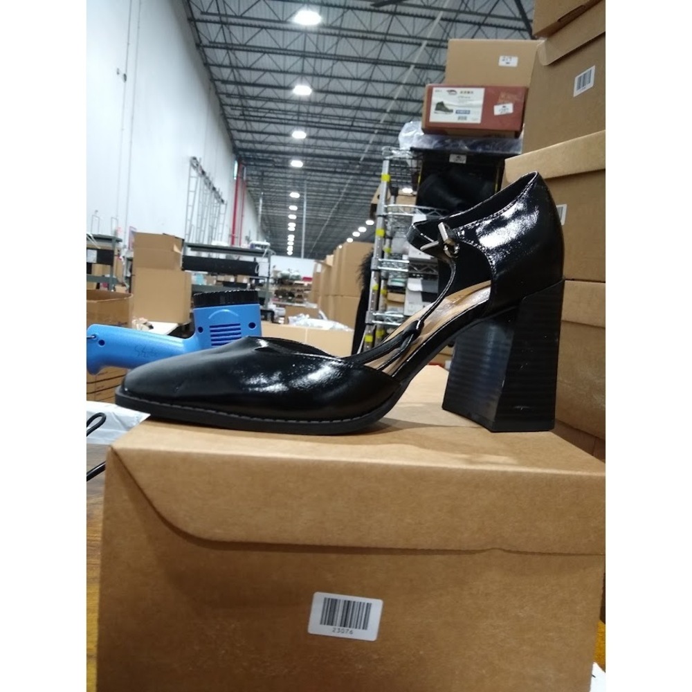 Nine West Women's Janky Tstrap Heels Black 001 9.5M